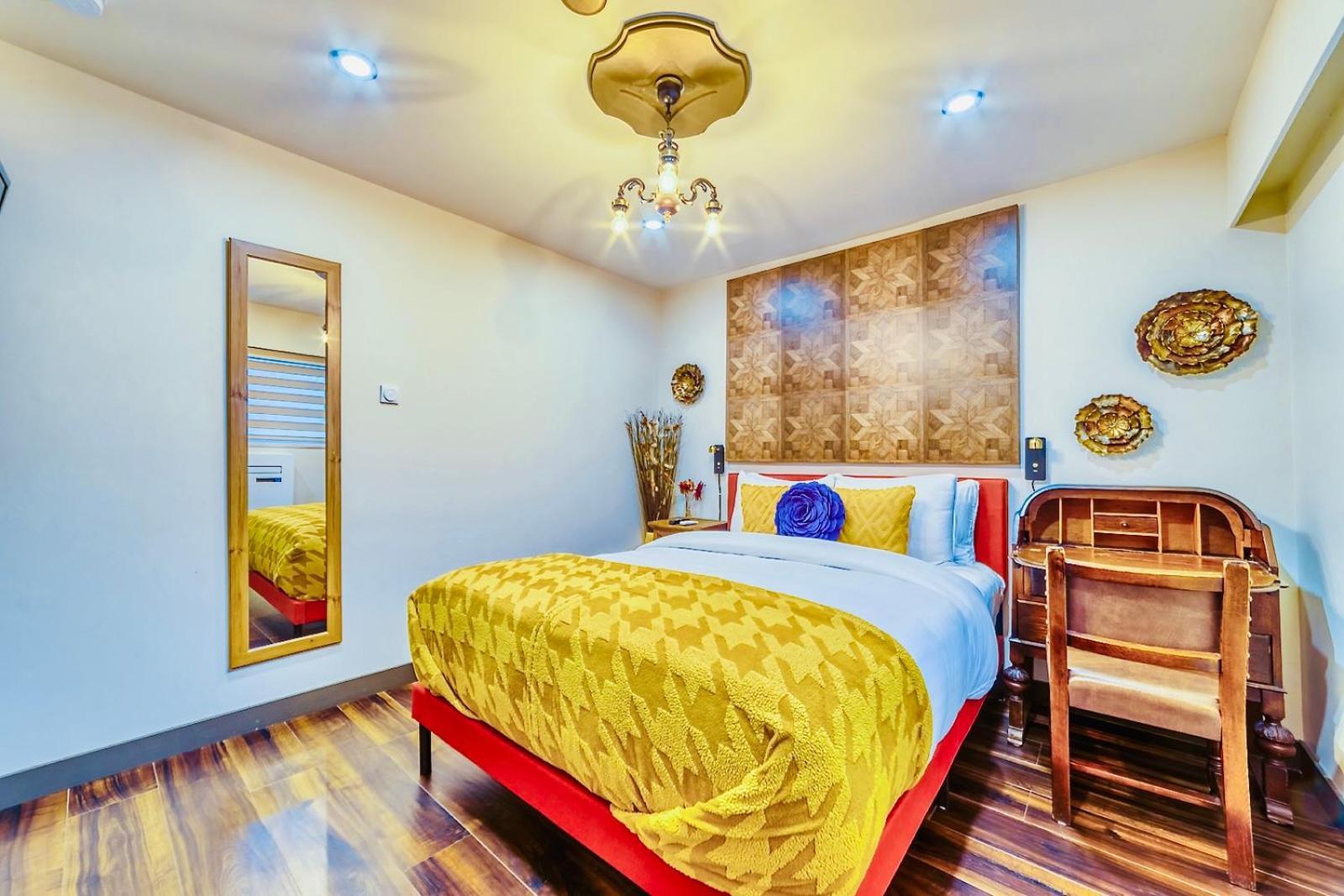 Neocolonial Nouveau Kensington Vacation Home Ванкувър Екстериор снимка